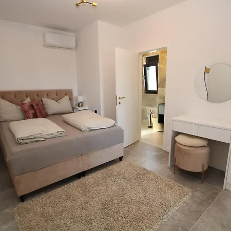 Lea Mar Villa Antonci (Porec)